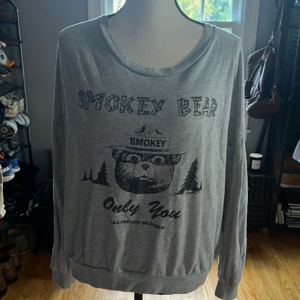 Nordstrom BP Smoky the Bear Crewneck Thin sweatshirt size XS